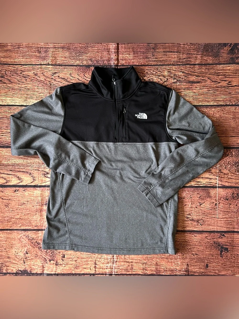 The North Face Colorblock Fleece Quarter Zip Pullover - Gray & Black